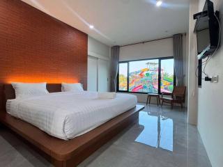 Lamphurai Riverside Resort and Spa - 8