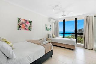 Beachfront Escape in Surfers Paradise - CoastHM - 1