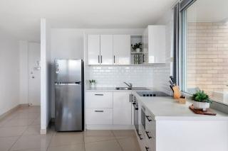 The Sands Beachfront 3 Bedroom Apartment - CoastHM - 4