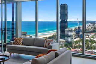 Signature Broadbeach Ocean Views Apartment - CoastHM - 9