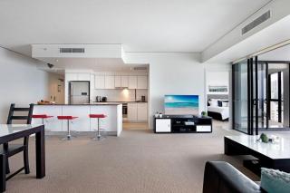 Modern 2 Bedroom Apartment in Sierra Grand - CoastHM - 7