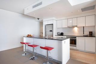 Modern 2 Bedroom Apartment in Sierra Grand - CoastHM - 4
