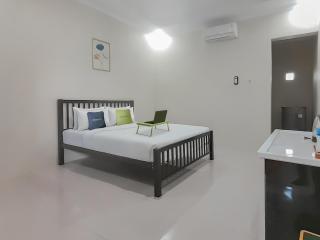Urbanview Hotel MM Indramayu by RedDoorz - 1