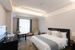 New Century Pujiang Hotel - 8