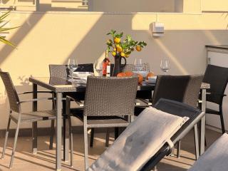 NEW LUXURY SEAVIEW ROOF Apartments - 8