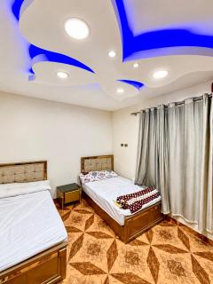 Pyramids Cleopatra Luxurious - 3