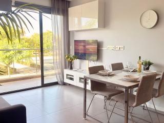NEW LUXURY SEAVIEW ROOF Apartments - 6