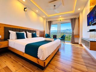Rock Pine View Cottage & Cafe, Mussoorie - blissful view from rooms - 0