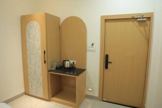 Hotel Shiv Om - 8