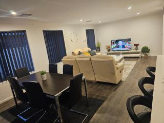 Hilbert Family Home - 6