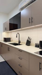 NAY Elegant 2BR Apartment in Qurum - 7