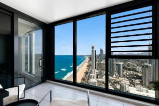 Level 50 3BR Skyhome - Heated Sky Pool & Panoramic Ocean Views, Parking - Ideal for Repco Supercars GC500 - 8