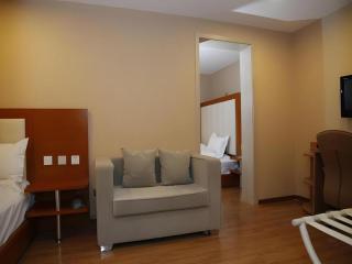 Beijing Yi Jia Hotel - 5