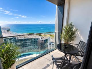 Three-room apartments by the seacoast, Porta Batumi Tower - 3