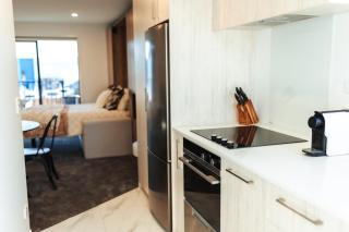 Little Wilmer, Big City Living, Sleeps 2 Murphy Bed - 2