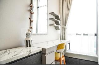 Sudirman suits luxurious 1 bedroom apartment super comfortable nice view high floor best facilities - 1