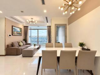 Landmark 2BR The Perfect Stay - 1