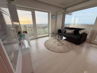 Panoramablick und Meer 2-Zimmer-Ecksuite - 1