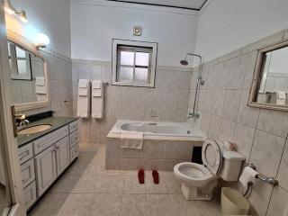 Palace Suites - 6