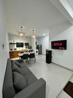 Palace Suites - 5