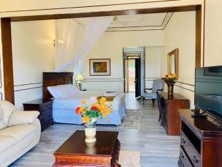 Palace Suites - 1