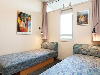 Apartment with terrace in a holiday park - 6