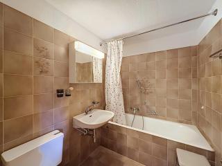 Delta comfortable 1 bedroom apartment in a quiet neighborhood - 5