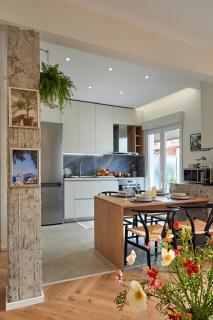 NEW Sub-penthouse Gem - Walk to Metro & Waterfront - Thessaloniki - 8