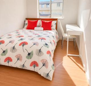 Dana-Private Room in a 3-Bedroom Apartment-3 - 0