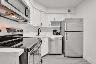 Charming Ocean View Condo Beach Service 806 - 2