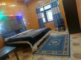 Iqbal Himalayan stay Hotel and Restaurant - 6