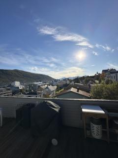 Majestic view apartment in downtown Tromsø - 9