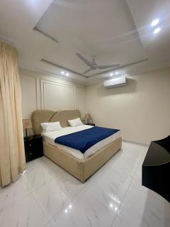 Designer 2BHK apartment with self check-in -FSD - 4