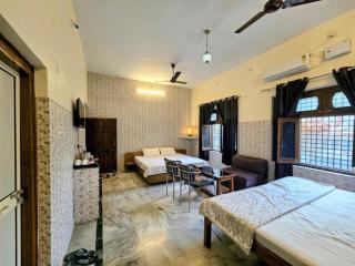 Sharan Homestay - 2