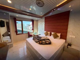 Royal Inn Homestay - 6