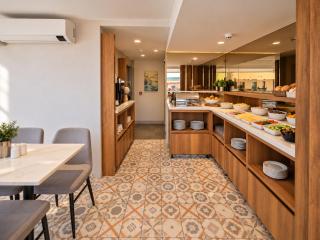 Serai Hotel - 3