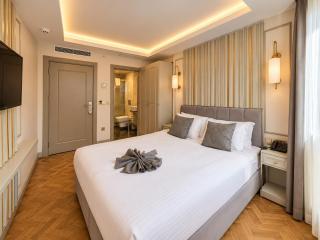 Serai Hotel - 2