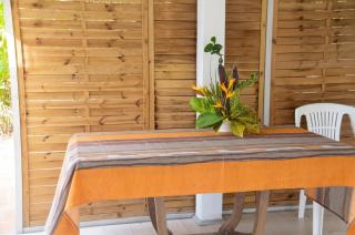 Maison spacieuse à Les Trois-Îlets avec jardin - 4
