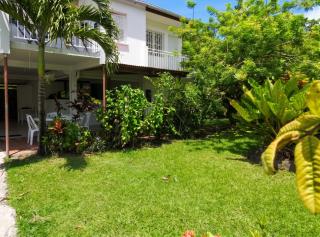Maison spacieuse à Les Trois-Îlets avec jardin - 3