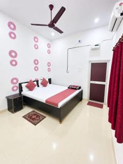 Maa kaushalya Guest House in Ayodhya - 6