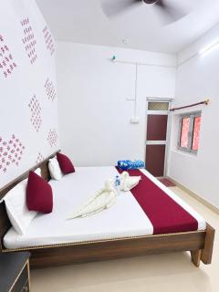 Maa kaushalya Guest House in Ayodhya - 5