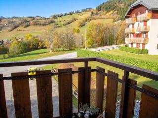 Appartement au pied des pistes, avec vue sur la montagne - 2