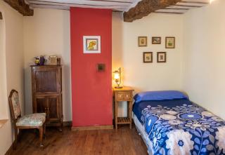 Spacious House in Llano de Bureba with Fireplace & Mountain View - 8