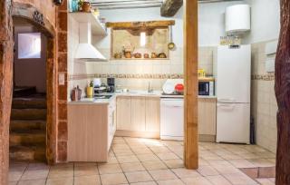 Spacious House in Llano de Bureba with Fireplace & Mountain View - 6