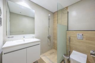 Bloomfields 2BR in The Gate - Masdar - 6