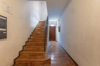 GuestHost - Le Due Torri Apartment with courtyard! - 9