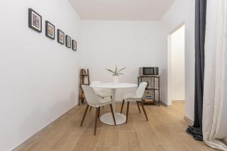 GuestHost - Le Due Torri Apartment with courtyard! - 7