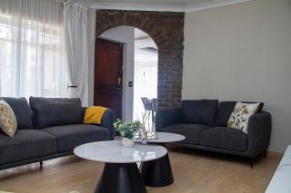 Airport Gem Guestroom 3 - 2