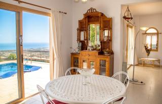 Peyia Villa with sea view, private pool, and garden - 8