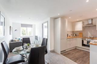 Bright & Modern 1 Bedroom Apartment in Leeds - 4